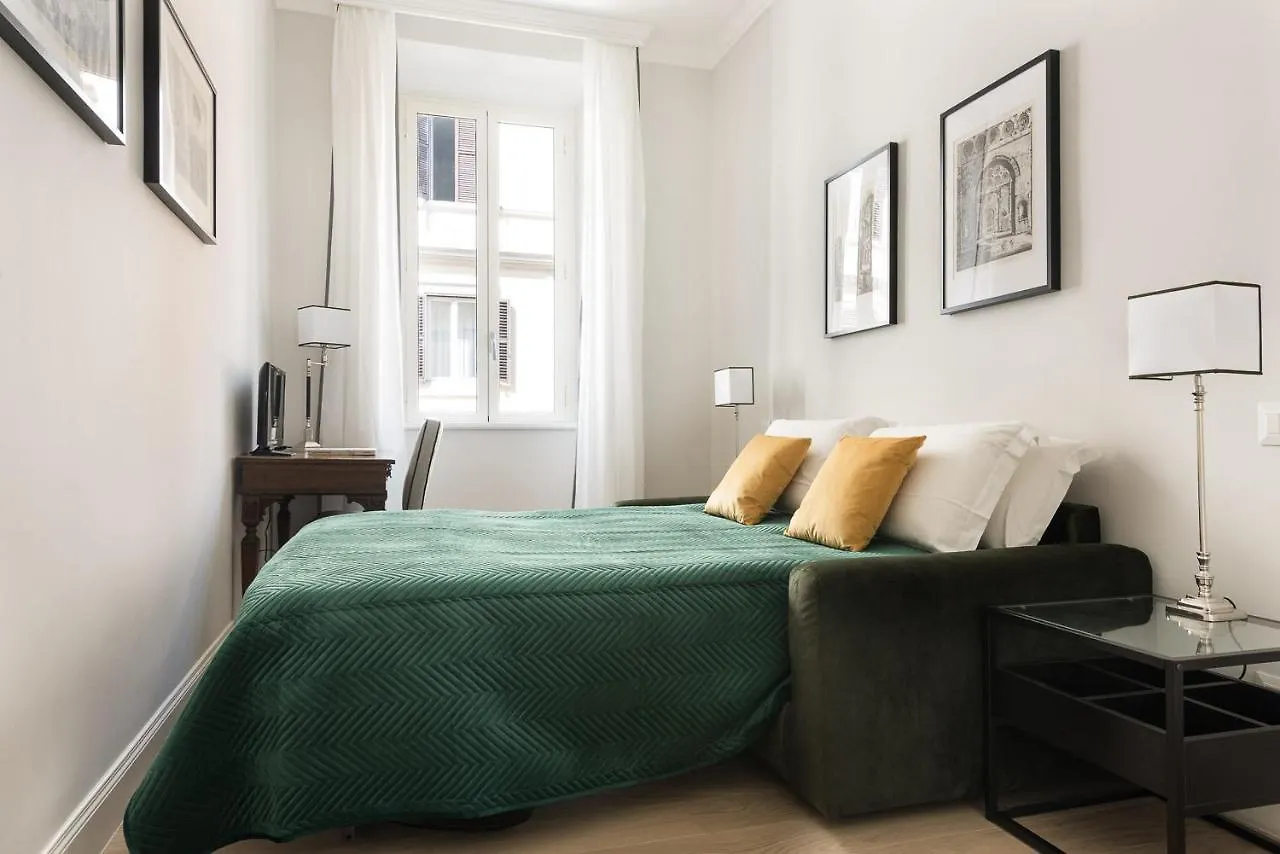 Apartment Idyllia - Elegant Central Flat Rome Italy