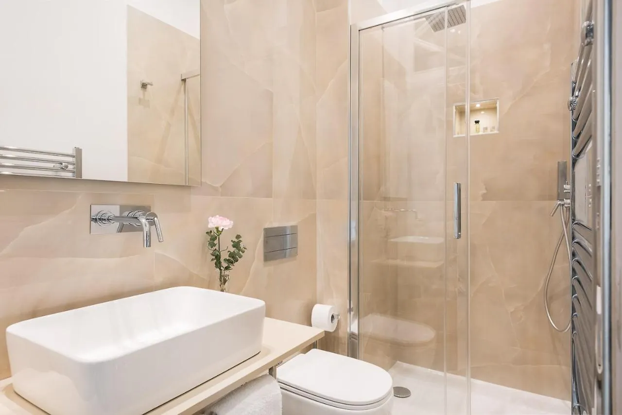 Idyllia - Elegant Central Flat Rome Apartment
