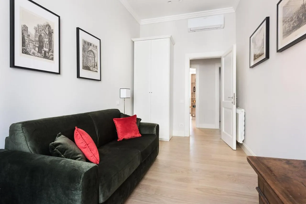 Idyllia - Elegant Central Flat Rome 0*,  Italy