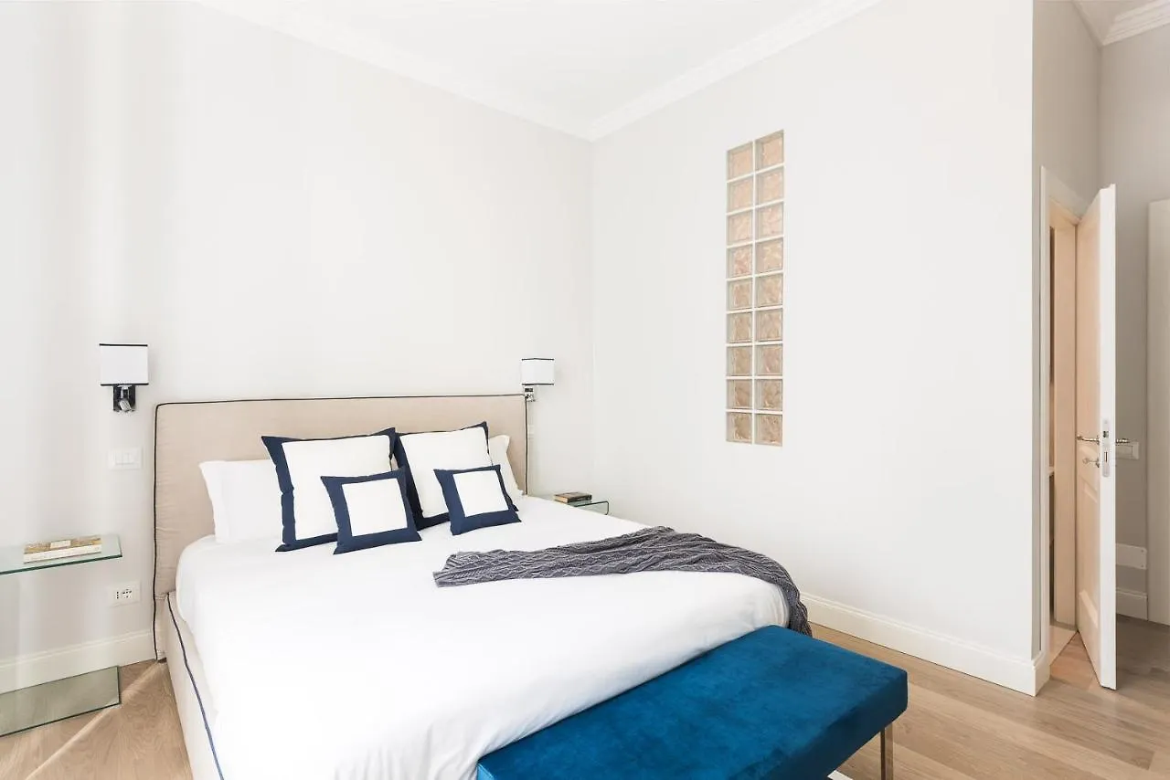 Idyllia - Elegant Central Flat Rome Apartment